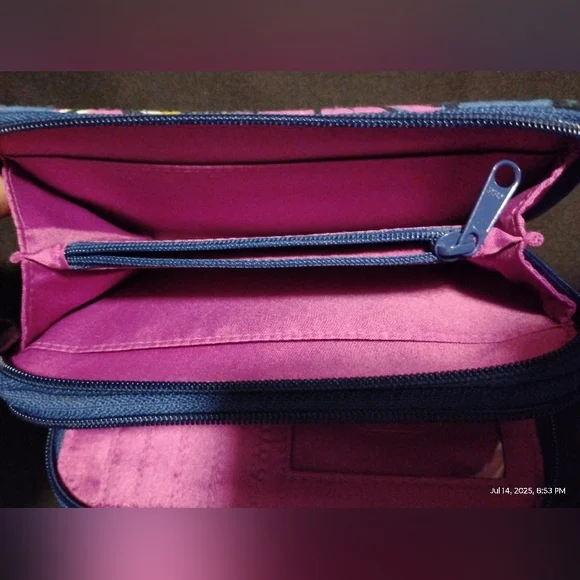 Vera Bradley Beautiful Floral Quilted Crossbody Bag - Picture 6 of 7